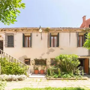 Corte Mosto Apartment