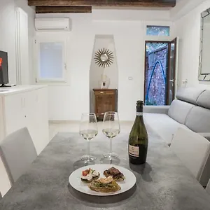 Apartment Venetian Mood Private, La Giudecca