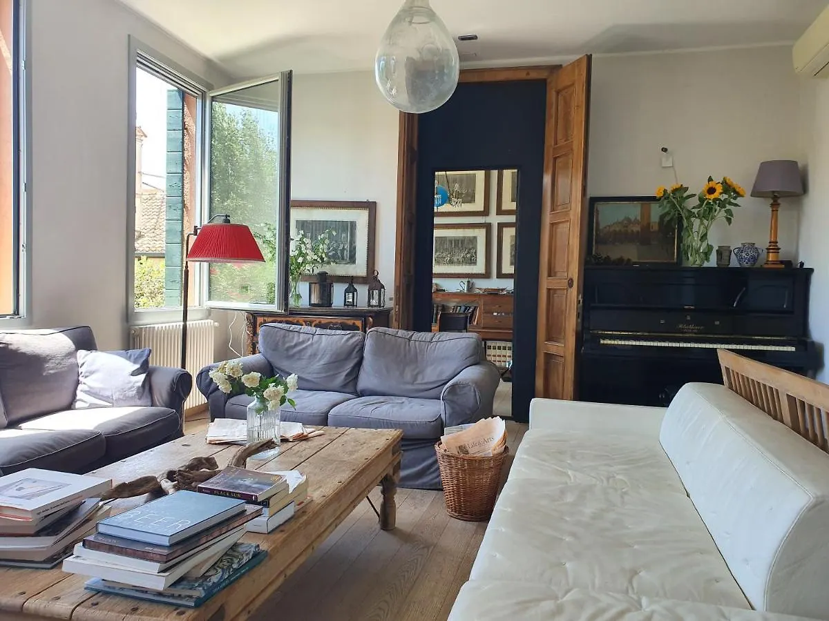 Secret Garden Apartment Venice