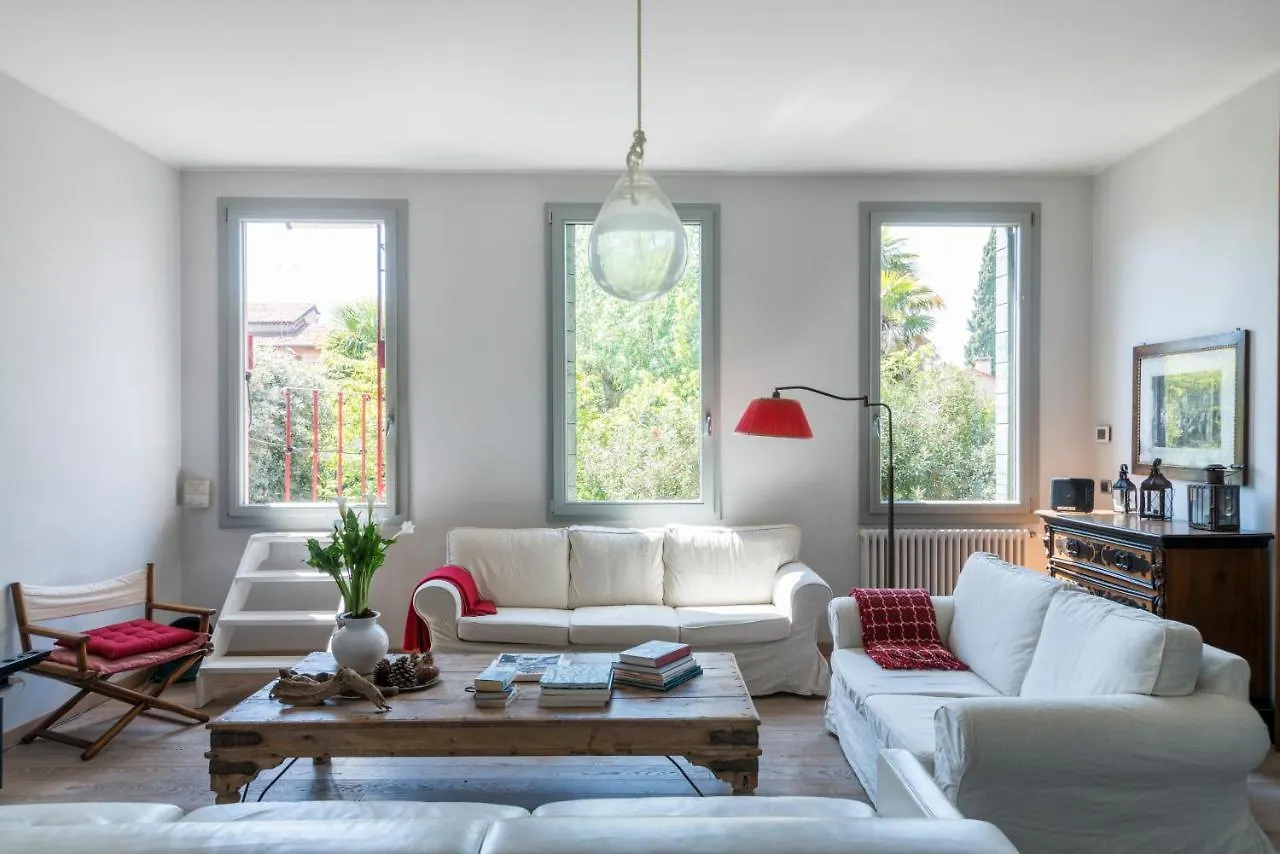 Secret Garden Apartment Venice