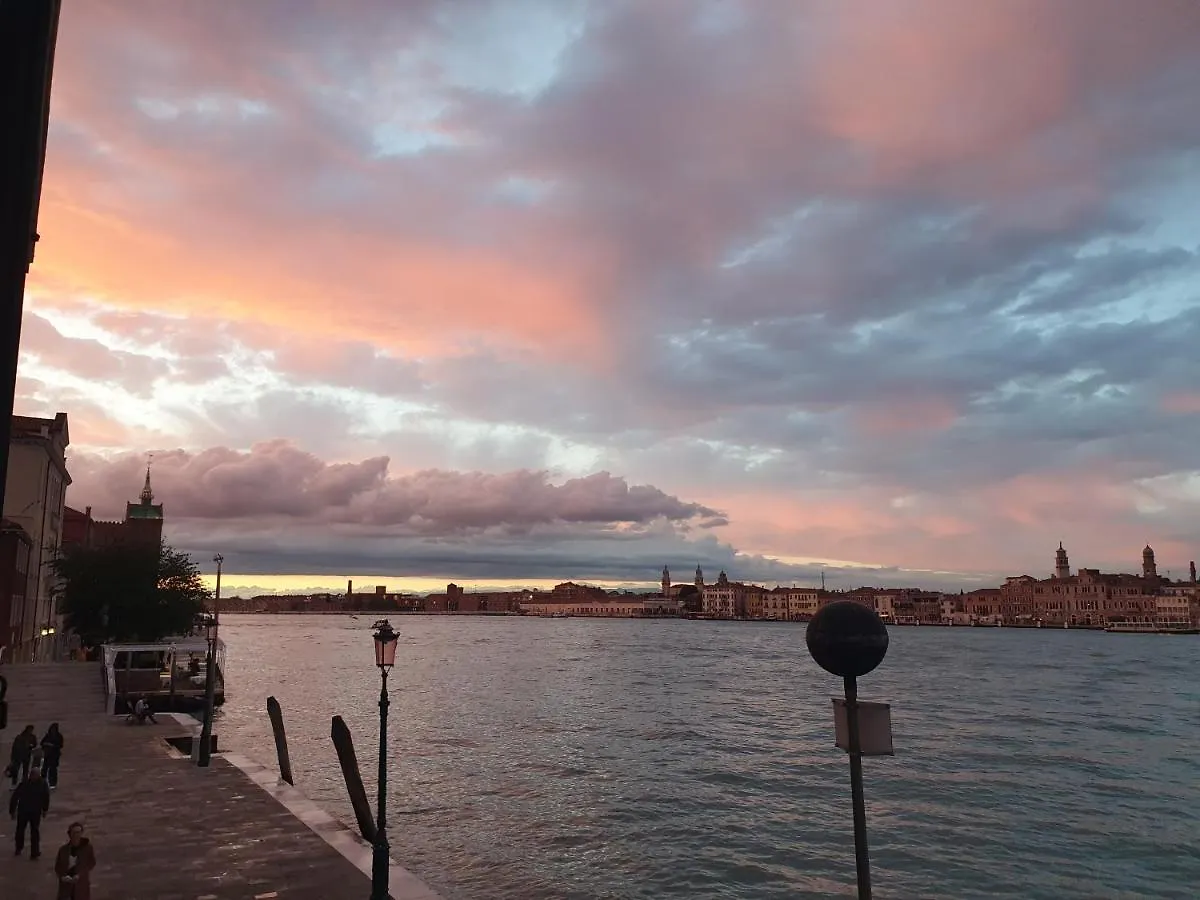 Secret Garden Apartment Venice Italy