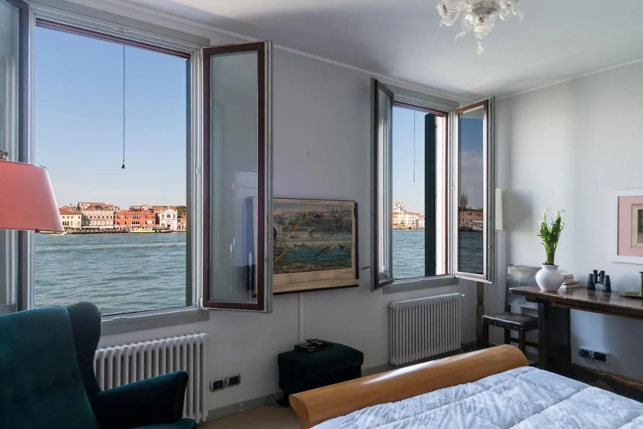 Secret Garden Apartment Venice