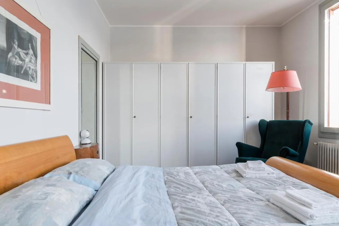 Secret Garden Apartment Venice 0*,